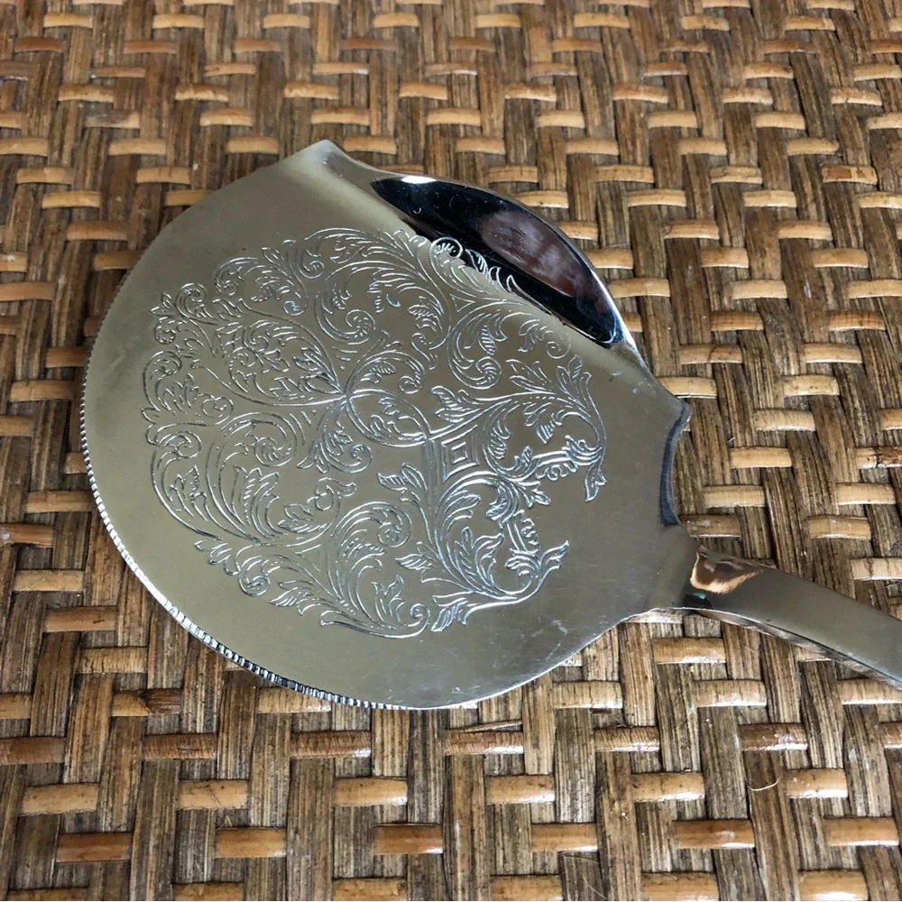 Vintage Raimond Tomato Server Silver Plate Ornate Floral